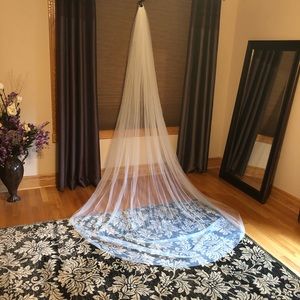 Cathedral wedding veil